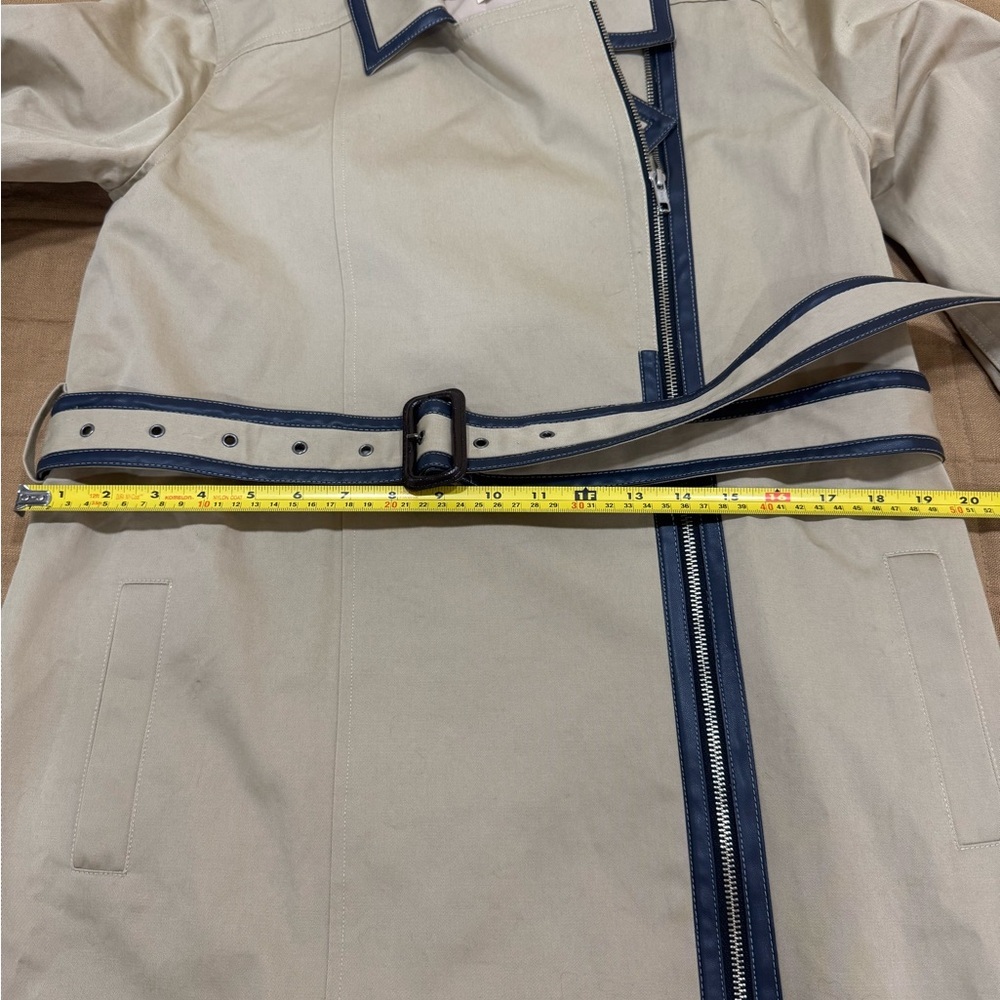 L'Agence Women’s Trench Coat Beige Cotton Collared With Belt Size 4 $700 - Picture 8 of 11
